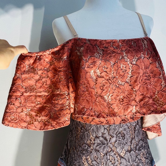 Self-Portrait Style Guipure Lace Dress!! Small - Picture 3 of 7